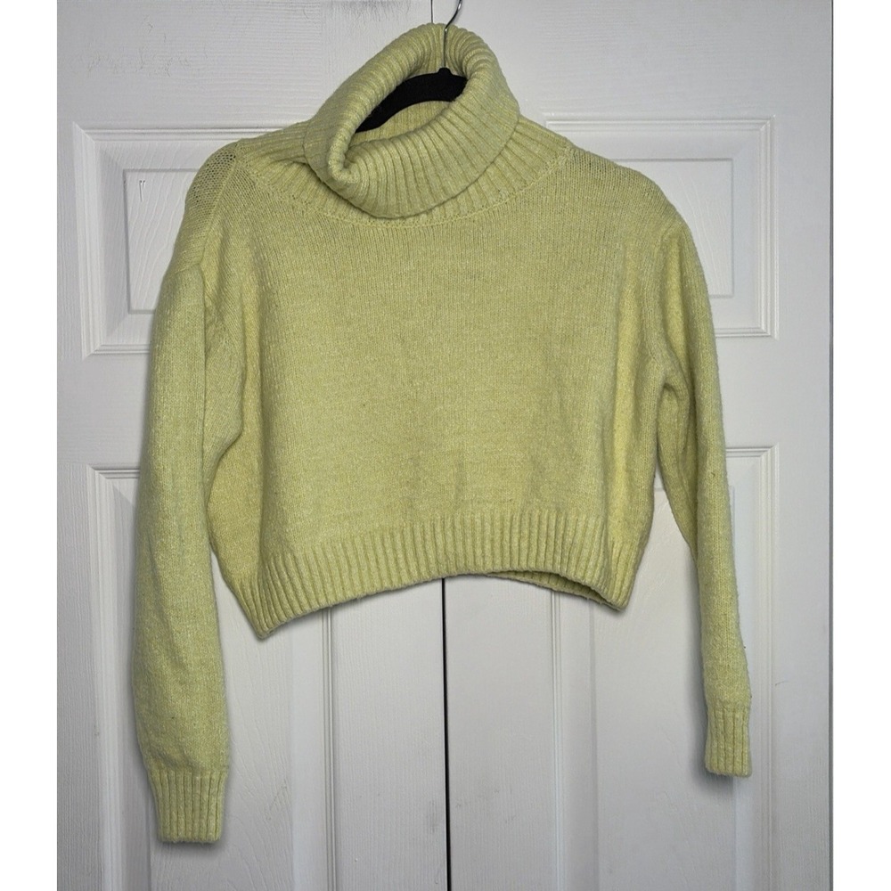 Subdued Cropped Turtleneck Sweater Womens Size M Apple Green Knit Made in Italy